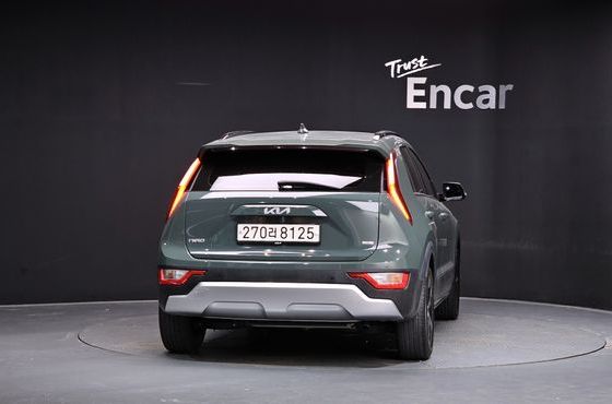 Kia Niro Prestige — пробег 73 981 км — фото 4 из 5