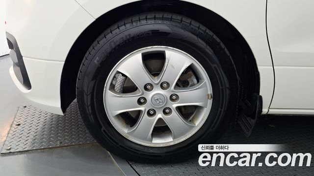 Hyundai Starex Urban 9-Seater Premium — пробег 111 600 км — фото 5 из 5