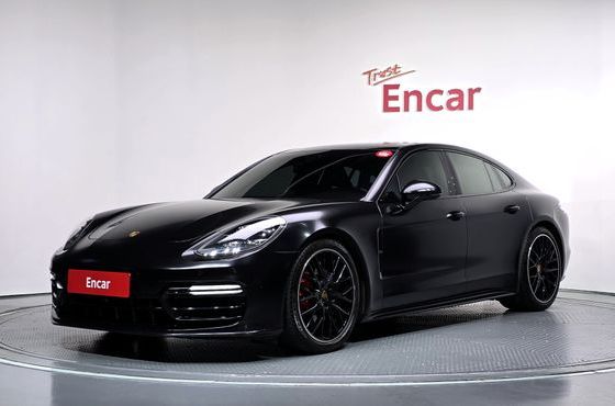 Porsche Panamera 4.0 GTS — пробег 99 243 км — фото 1 из 5