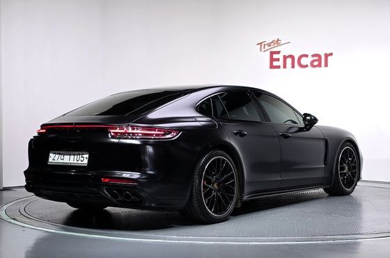 Porsche Panamera 4.0 GTS — пробег 99 243 км — фото 2 из 5