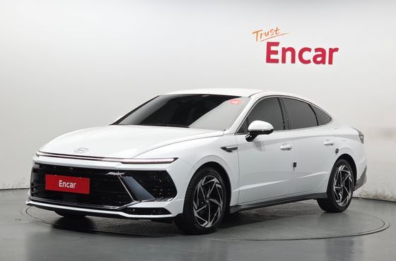 Hyundai Sonata 1.6 Turbo Exclusive — пробег 4 079 км — фото 1 из 5