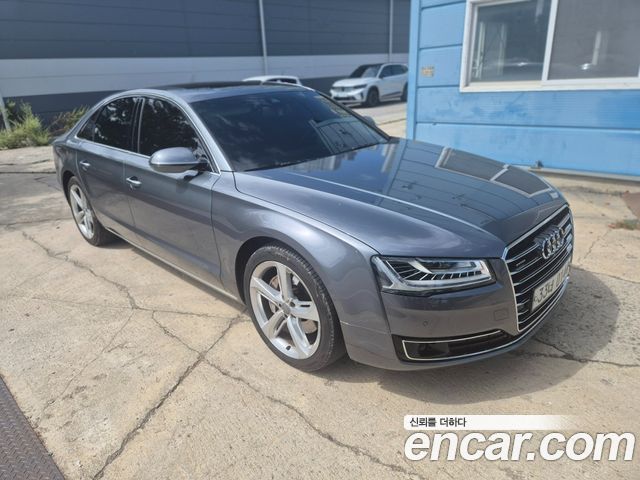 Audi A8 50 TDI Quattro D4 — пробег 185 000 км — фото 1 из 5