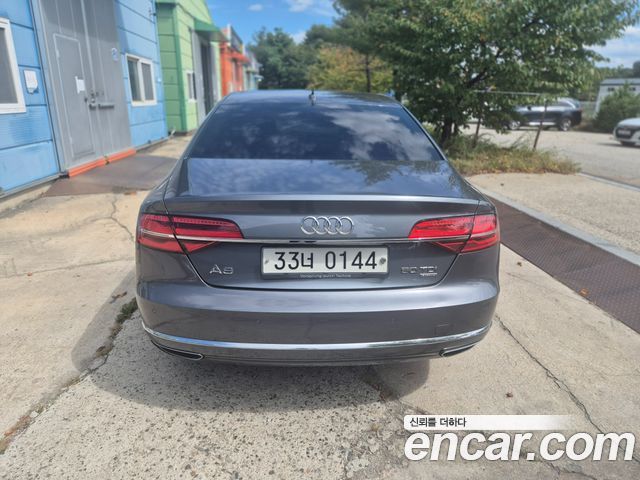 Audi A8 50 TDI Quattro D4 — пробег 185 000 км — фото 4 из 5