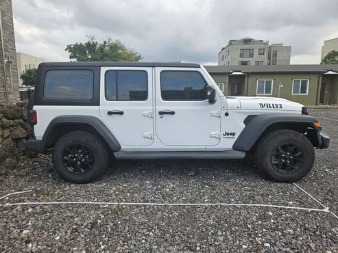 Jeep Wrangler 2.0 Sport 4Door Willys Edition — пробег 45 064 км — фото 2 из 5