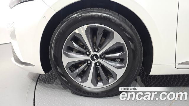 Kia K8 из Кореи Encar