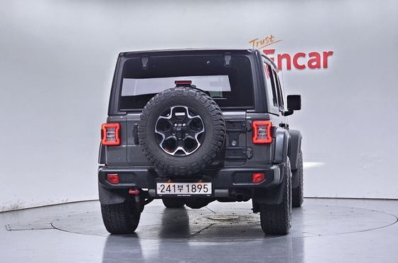 Jeep Wrangler 2.0 Rubicon Recon 4Door Recon Edition — пробег 77 301 км — фото 4 из 5