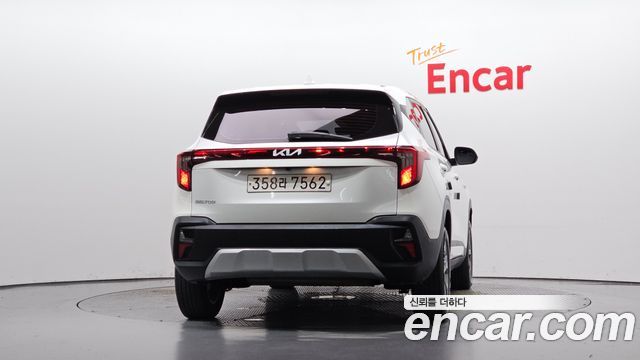Kia Seltos из Кореи Encar