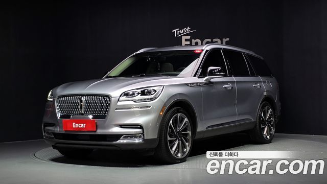 Lincoln Aviator 3.0 Reserve  AWD — пробег 85 477 км — фото 1 из 5