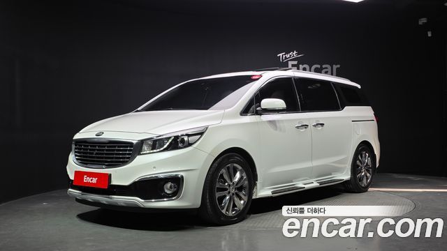 Kia Carnival 9-Seater Noblesse Special — пробег 127 588 км — фото 1 из 5