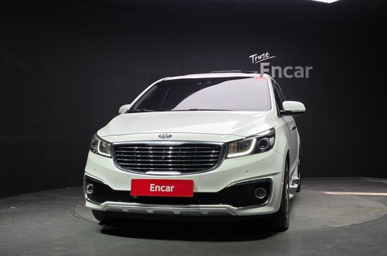Kia Carnival 9-Seater Noblesse Special — пробег 127 588 км — фото 3 из 5