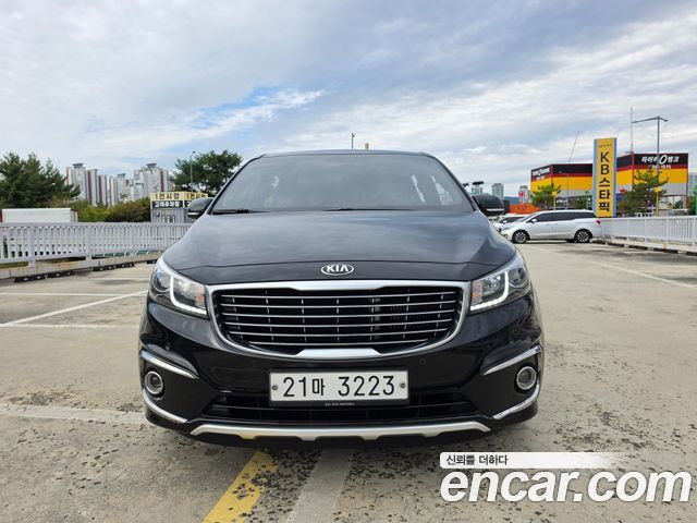 Kia Carnival 9-seater Prestige — пробег 88 012 км — фото 2 из 5