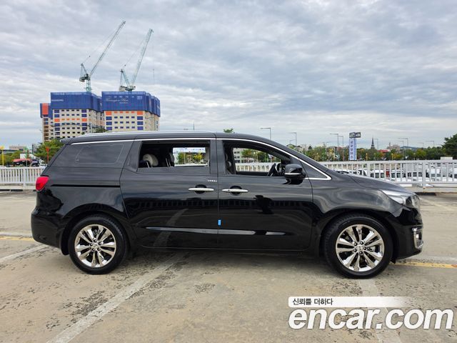 Kia Carnival 9-seater Prestige — пробег 88 012 км — фото 4 из 5