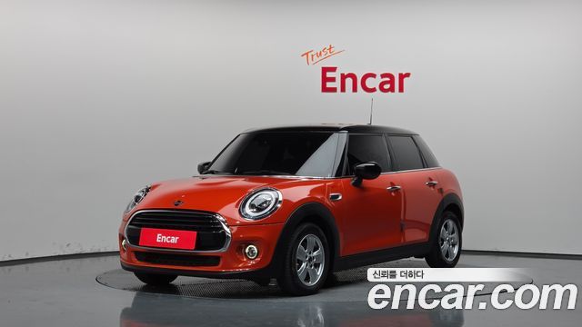 Mini Cooper 5Door Standard 3rd — пробег 47 743 км — фото 1 из 5