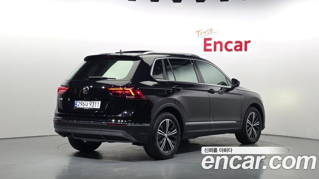 Volkswagen Tiguan 2.0 TDI Prestige — пробег 20 896 км — фото 2 из 5