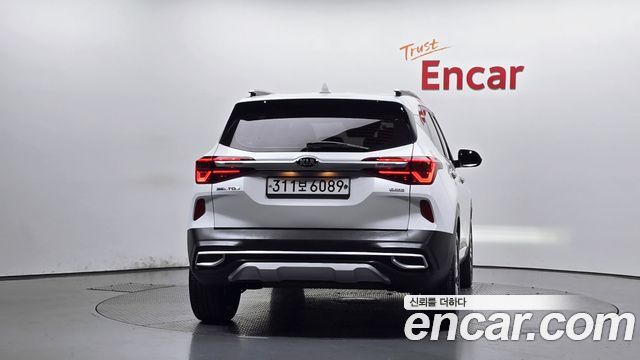 Kia Seltos из Кореи Encar