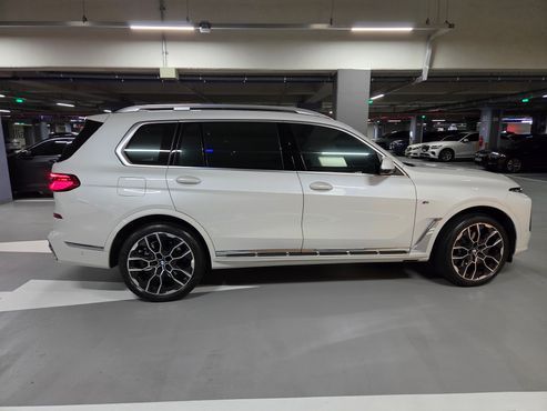 BMW X7 xDrive 40i M Sport 6STR — пробег 22 115 км — фото 5 из 5