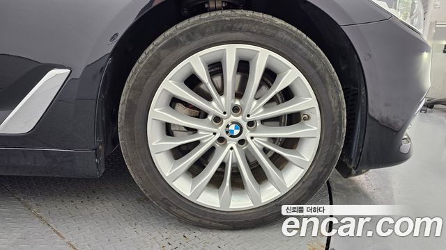 BMW 5-Series 520d Luxury Plus — пробег 82 691 км — фото 5 из 5