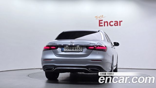 Mercedes-Benz E-Class из Кореи Encar