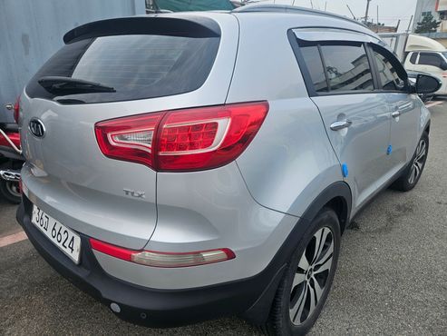Kia Sportage Diesel 2WD TLX High-Deluxe — пробег 179 900 км — фото 3 из 5