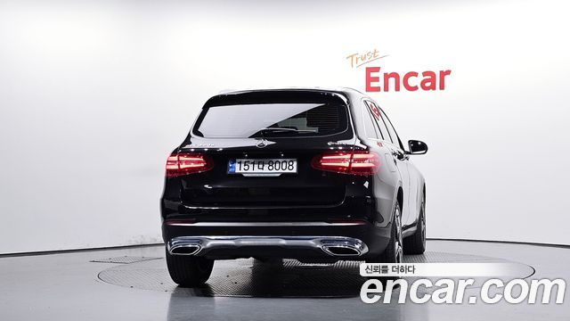 Mercedes-Benz GLC-Class GLC220 d 4MATIC Premium — пробег 109 647 км — фото 4 из 5