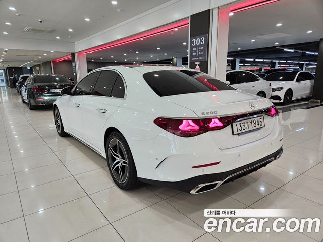 Mercedes-Benz E-Class из Кореи Encar