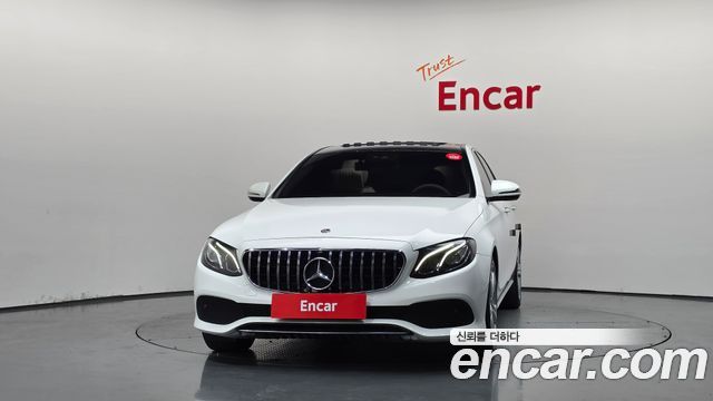 Mercedes-Benz E-Class из Кореи Encar