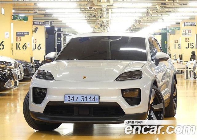 Porsche Macan Base 4 — пробег 6 000 км — фото 3 из 5