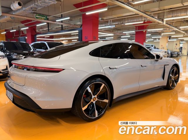 Porsche Taycan из Кореи Encar