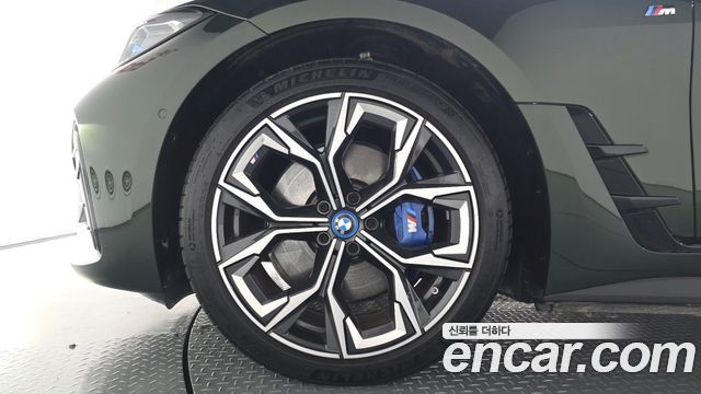 BMW i4 eDrive40 M Sports Pro — пробег 31 061 км — фото 5 из 5