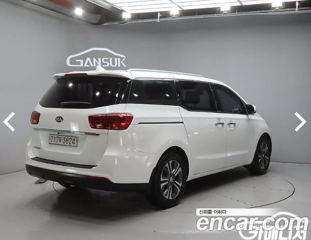 Kia Carnival 11-Seater Prestige — пробег 78 354 км — фото 4 из 5