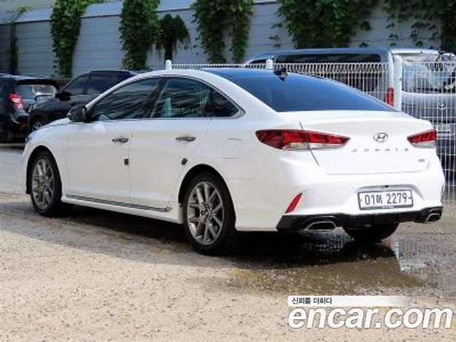 Hyundai Sonata 2.0 Turbo Exclusive — пробег 117 371 км — фото 2 из 5