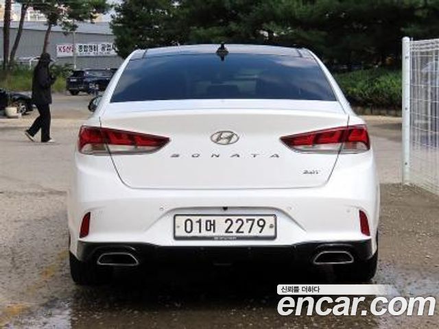 Hyundai Sonata 2.0 Turbo Exclusive — пробег 117 371 км — фото 3 из 5