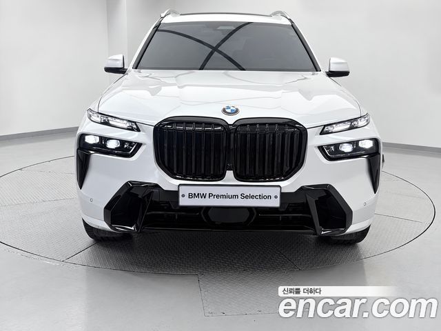 BMW X7 xDrive 40i M Sport 6STR — пробег 14 138 км — фото 1 из 5