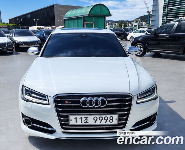 Audi S8 4.0 TFSI quattro D4 — пробег 79 000 км — фото 1 из 5