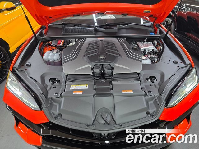 Lamborghini Urus 4.0 V8 SE — пробег 38 км — фото 5 из 5