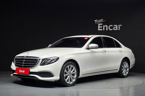 Mercedes-Benz E-Class E220d 4MATIC Exclusive — пробег 63 523 км — фото 1 из 5