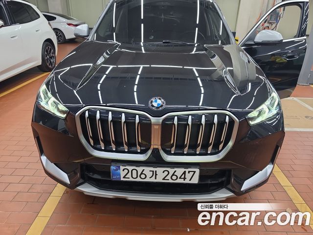 BMW X1 xDrive 20i xLine — пробег 27 023 км — фото 1 из 4