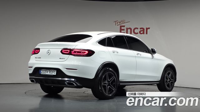 Mercedes-Benz GLC-Class GCL300 4MATIC Coupe — пробег 28 862 км — фото 2 из 5