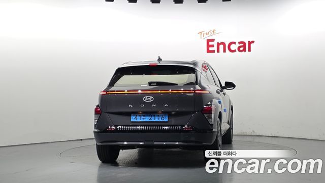 Hyundai Kona Standard Premium — пробег 27 046 км — фото 4 из 5