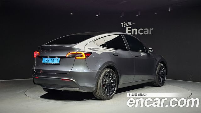 Tesla Model Y Standard Range RWD — пробег 119 791 км — фото 2 из 5
