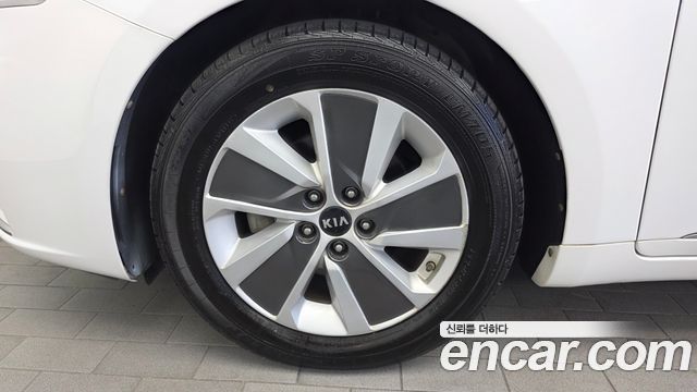 Kia K7 из Кореи Encar