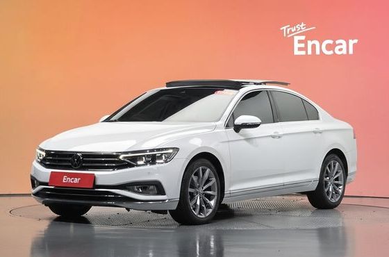 Volkswagen Passat 2.0 TDI Prestige — пробег 31 639 км — фото 1 из 5