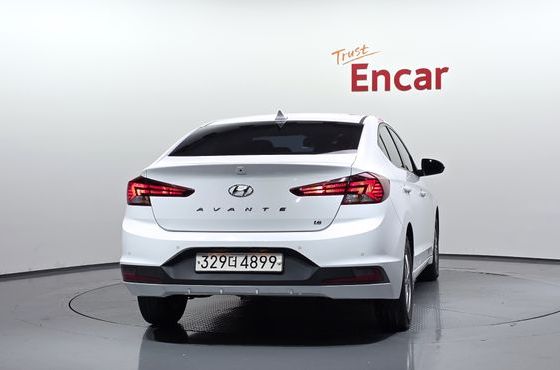 Hyundai AVANTE 1.6 Smart — пробег 58 392 км — фото 4 из 5