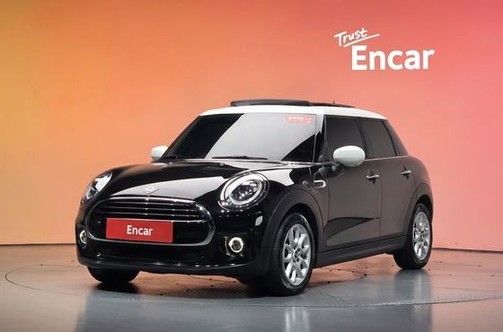 Mini Cooper 5Door HIGH 3rd — пробег 57 046 км — фото 1 из 5