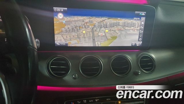 Mercedes-Benz E-Class E300 4MATIC AMG Line — пробег 180 000 км — фото 4 из 5