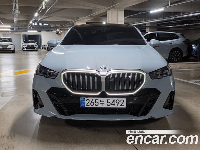 BMW 5-Series 530i xDrive M Sport — пробег 6 304 км — фото 3 из 5