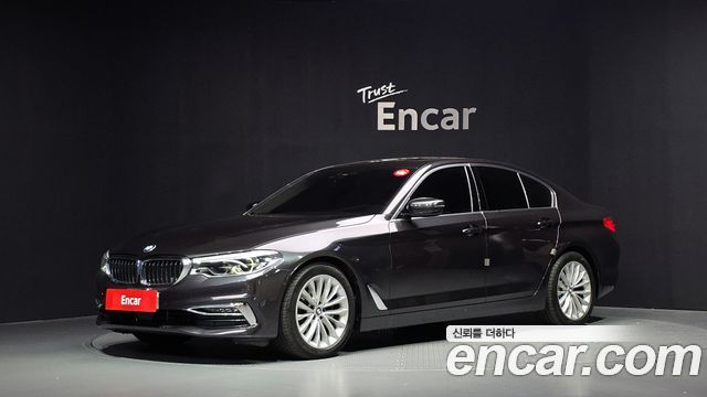 BMW 5-Series 520d Luxury Plus — пробег 106 006 км — фото 1 из 5