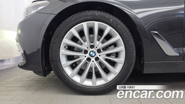 BMW 5-Series 520d Luxury Plus — пробег 106 006 км — фото 5 из 5