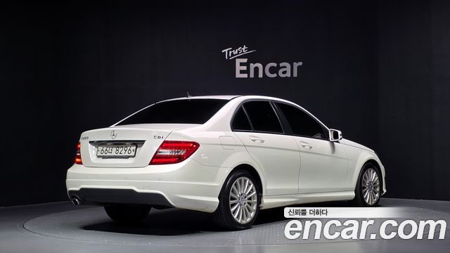 Mercedes-Benz C-Class из Кореи Encar