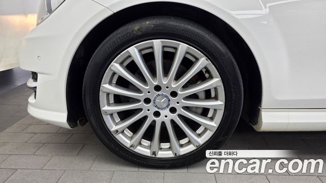 Mercedes-Benz C-Class из Кореи Encar
